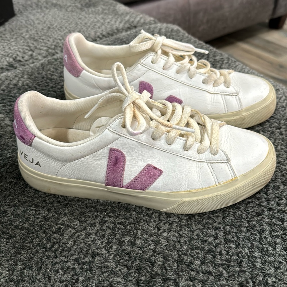 Veja pink/white sneakers